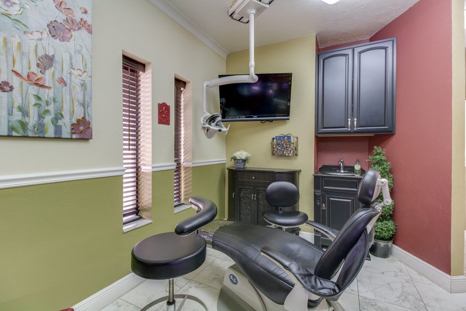 The Smile Studio Premium Dental Care photo 1
