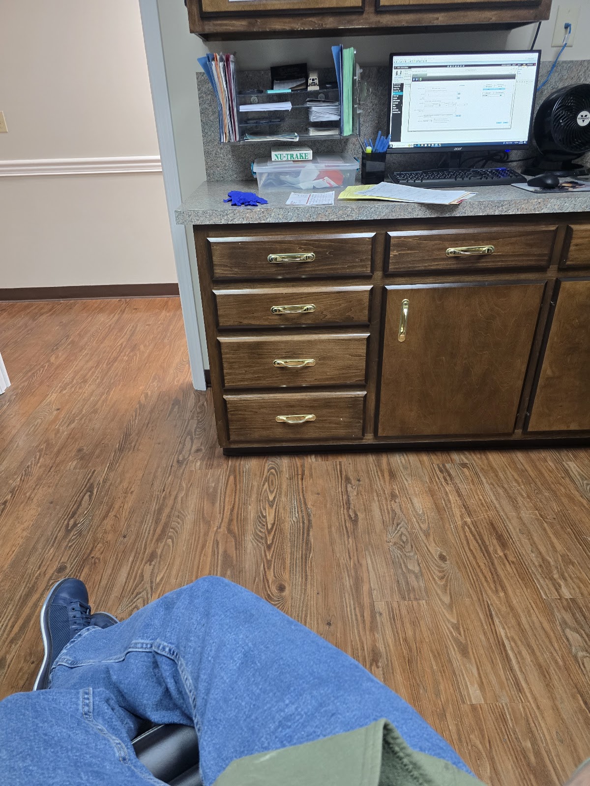 Dr. Romeo Laureano, DMD - Blue Grass Oral Surgery & Dental Implant Center photo 3