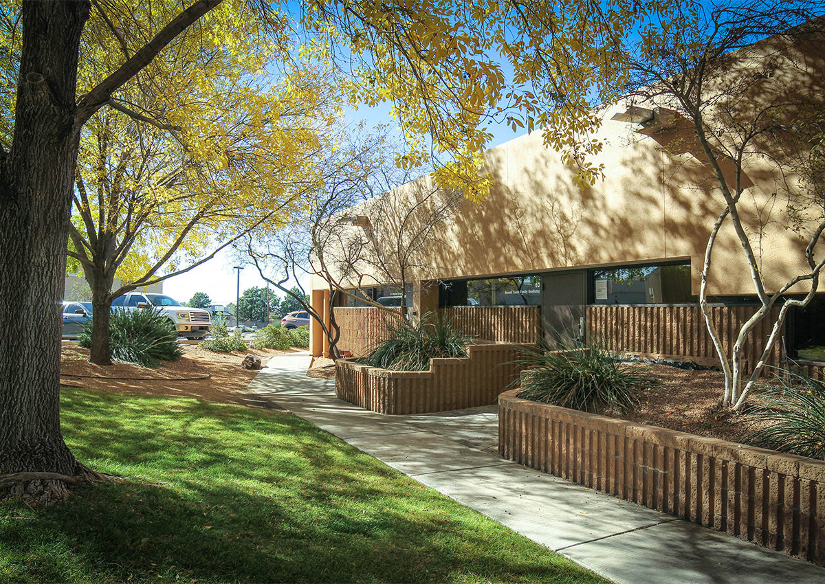 Robert C Urquhart DDS - Desert Mountain Oral Surgery photo 6