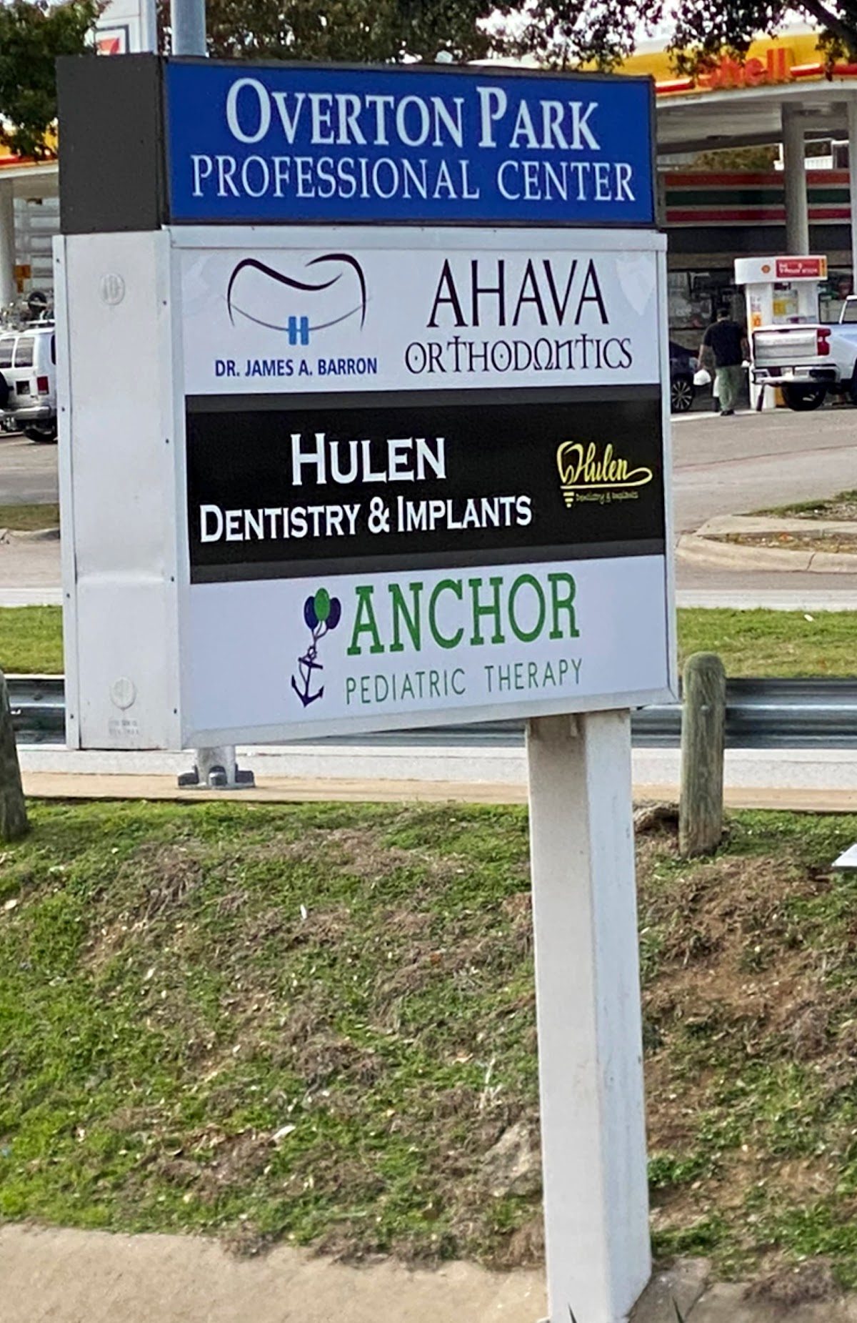 Hulen Dentistry & Implants photo 6