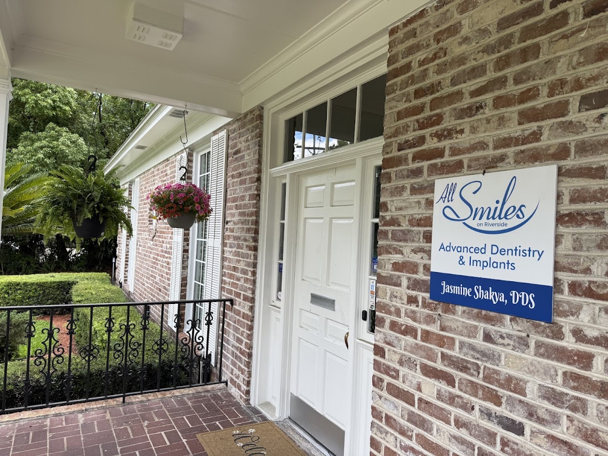 All Smiles on Riverside ( Previously Smiles on Riverside) , Jacksonville ,fl- Family Owned. photo 2