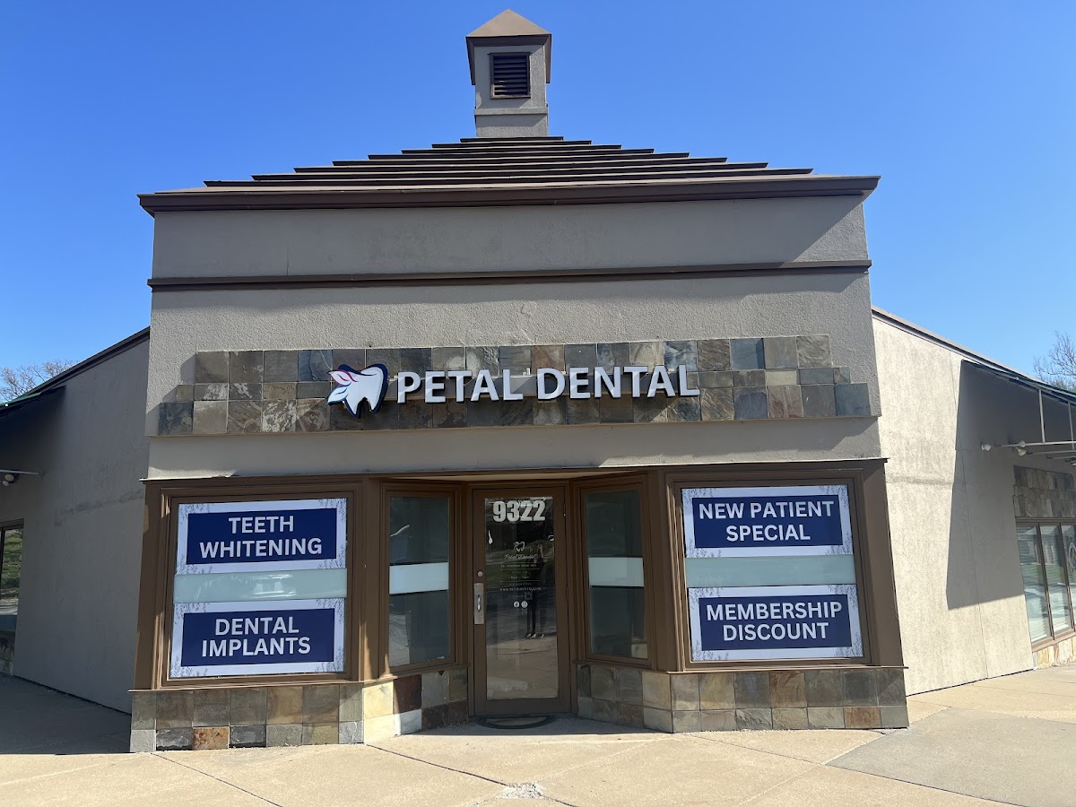 Petal Dental photo 1