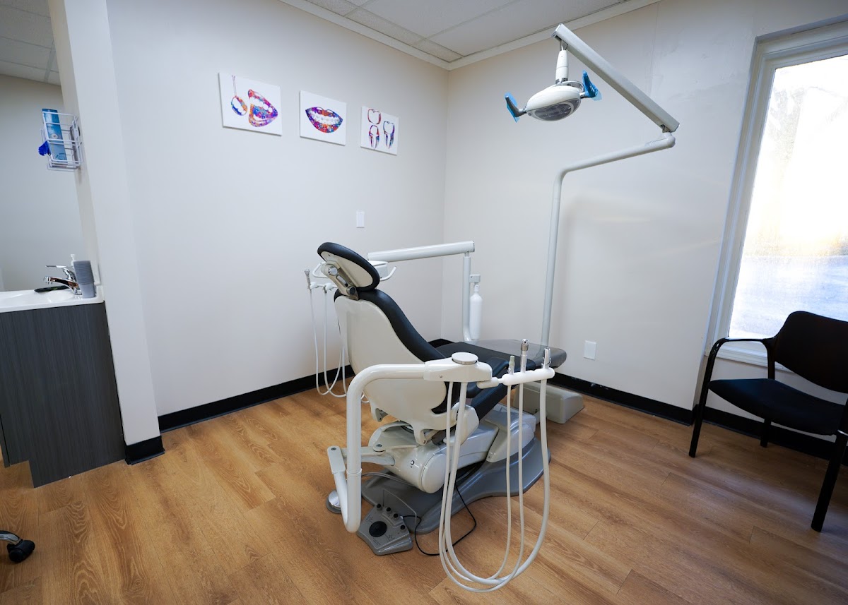 Petal Dental photo 2