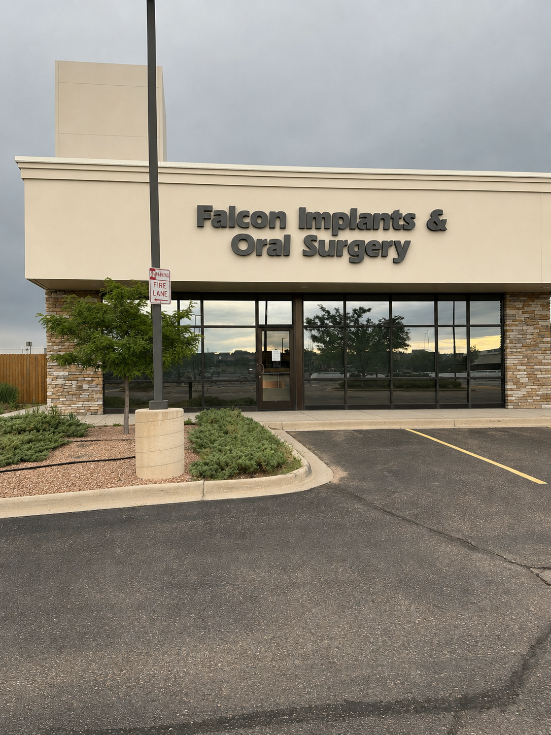 Falcon Implants & Oral Surgery photo 1