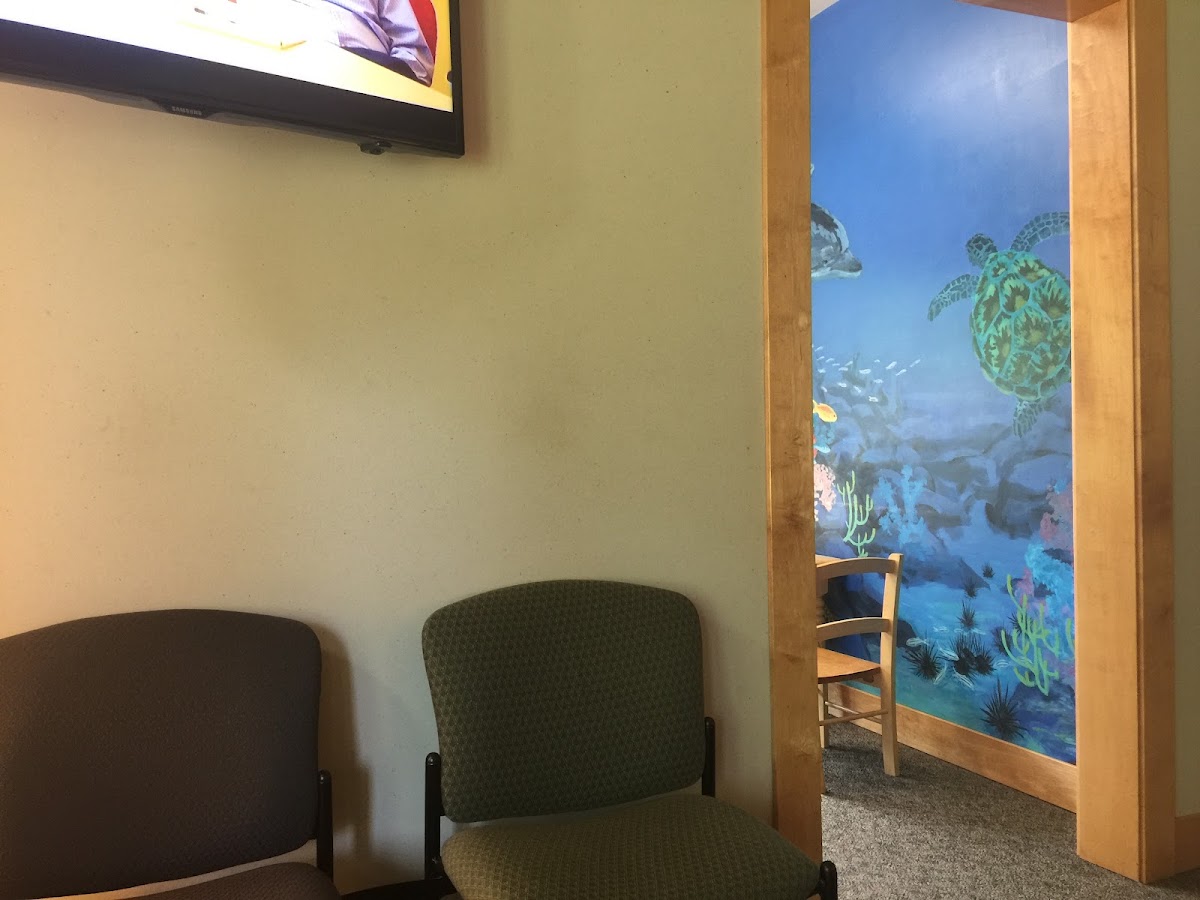 Dental Center: Haganman Chris DDS photo 2