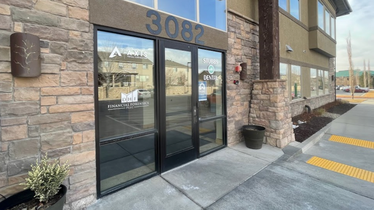 Stubbs Dental Implant Center photo 1