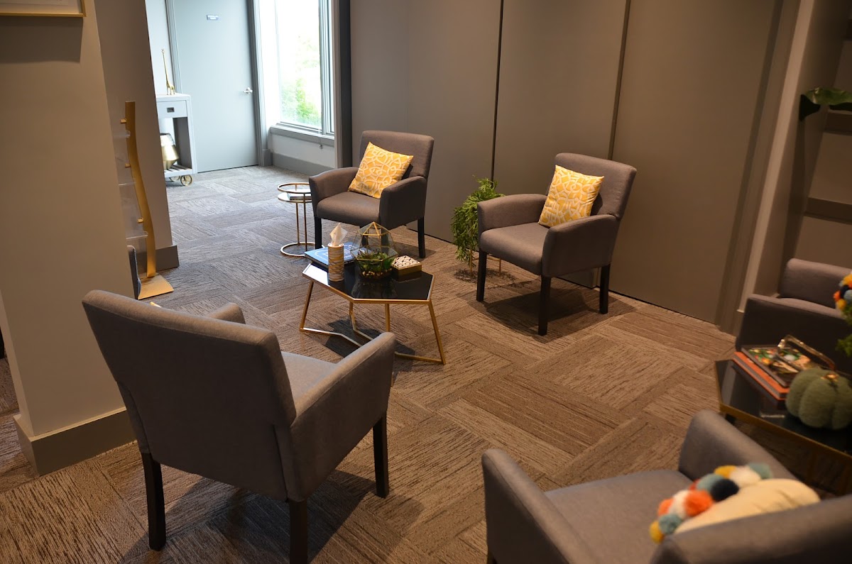 Village Pointe Oral Surgery & Dental Implants photo 4