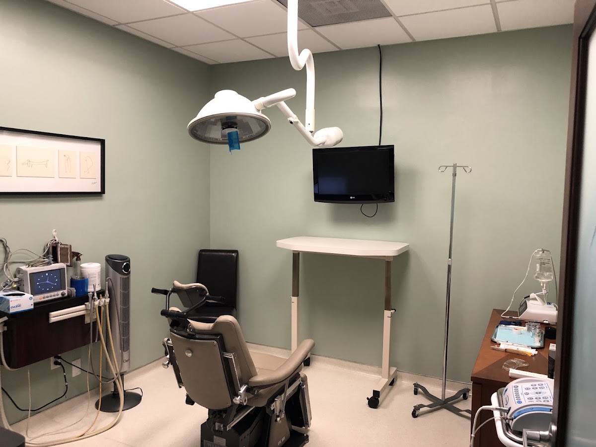 V Oral Surgery Center - Curtis B. Chu, D.D.S. photo 3