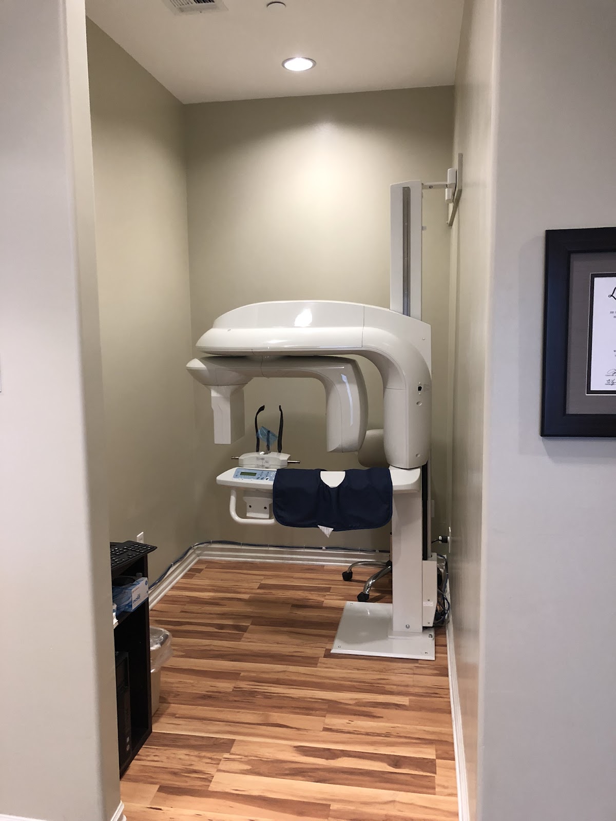 V Oral Surgery Center - Curtis B. Chu, D.D.S. photo 4