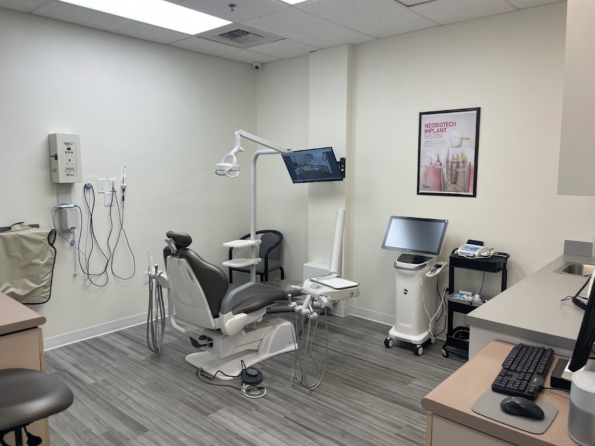 Universal Dental Studio : Sehyung Jang D.D.S. photo 1