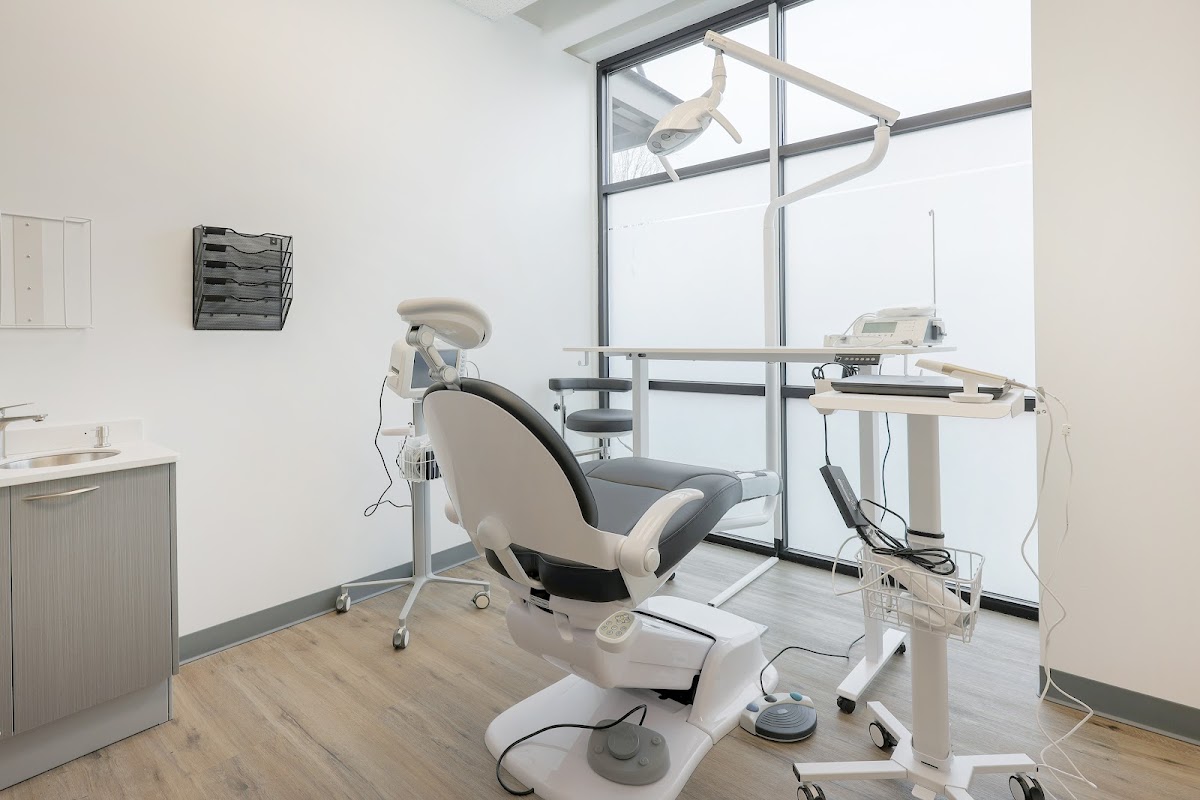 Vancouver Dentures and Implants photo 3