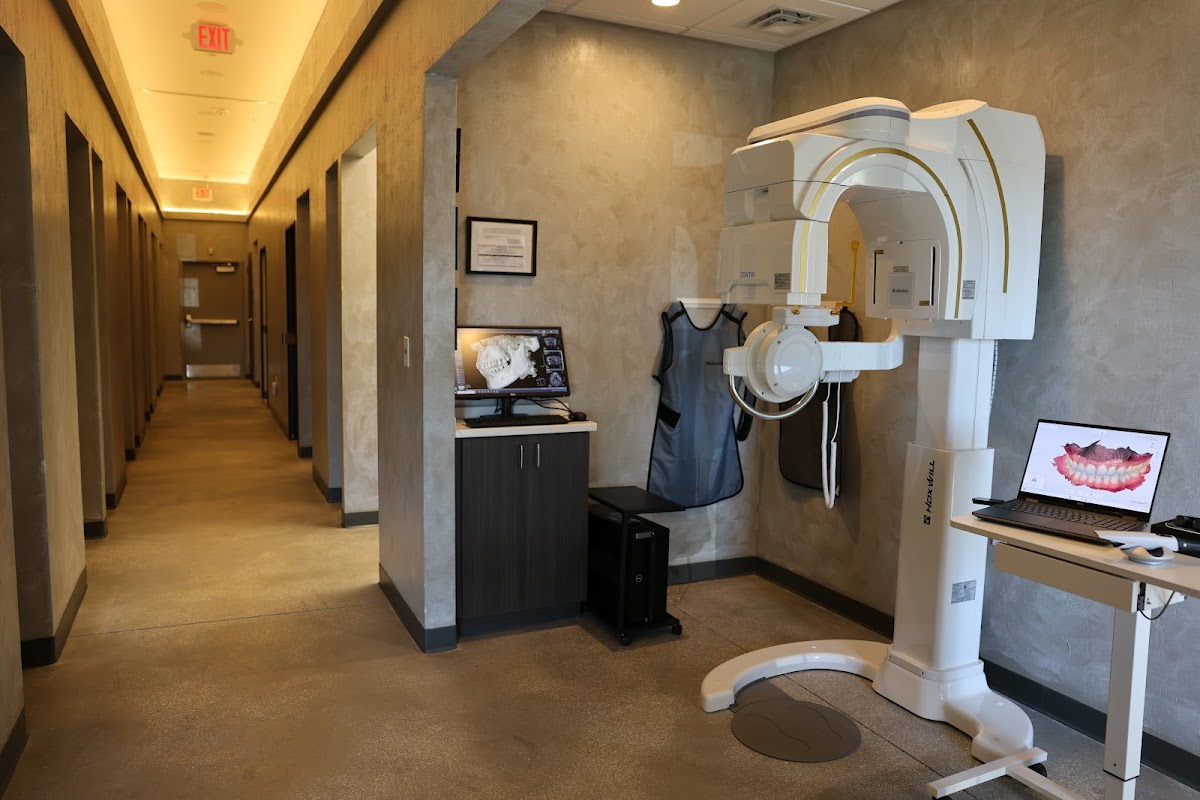Lumiere Cosmetic and Implant Dentistry photo 4