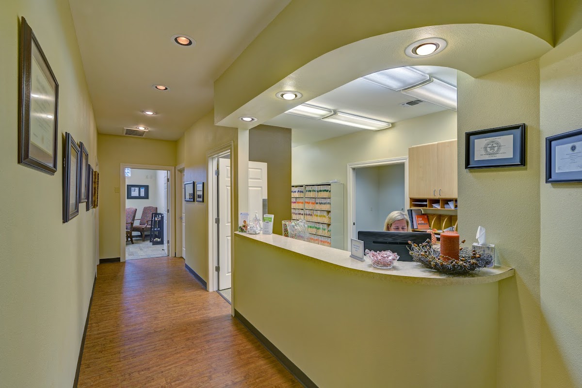 Northeast Texas Periodontal Specialists - Paris photo 1