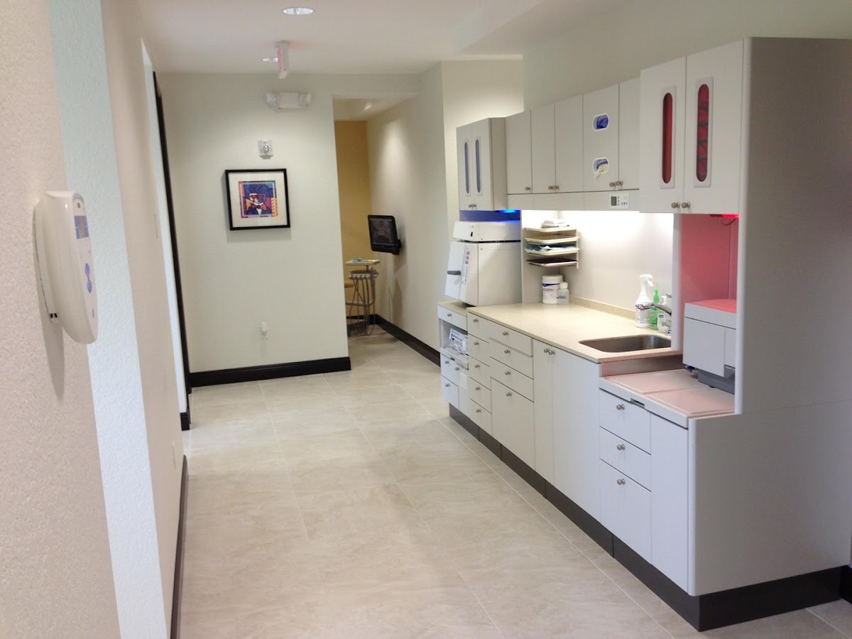 Dentalmed Associates-miramar photo 6
