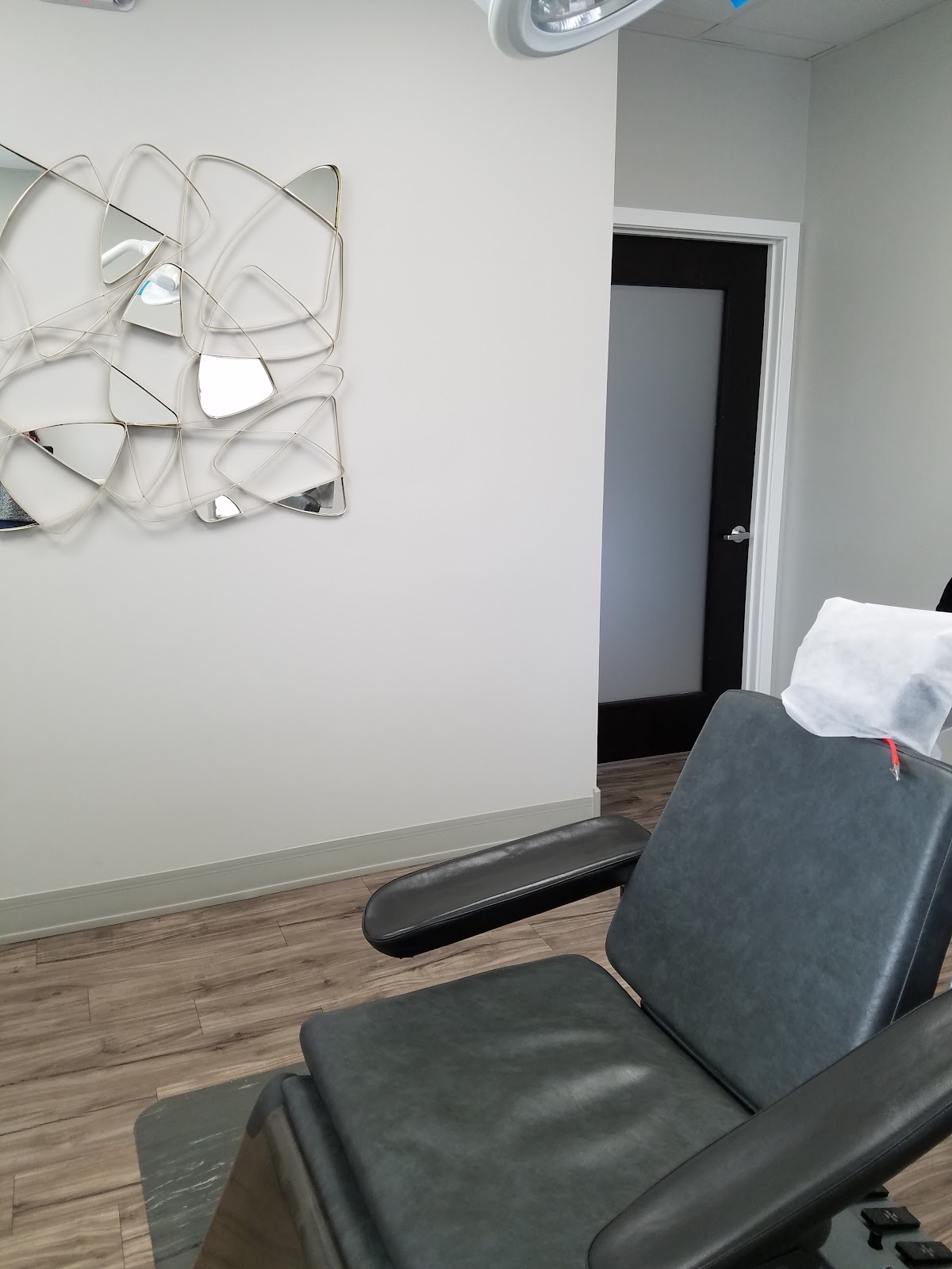 Dr. Victor Escobar Oral Maxillofacial Surgery & Dental Implant Center photo 5