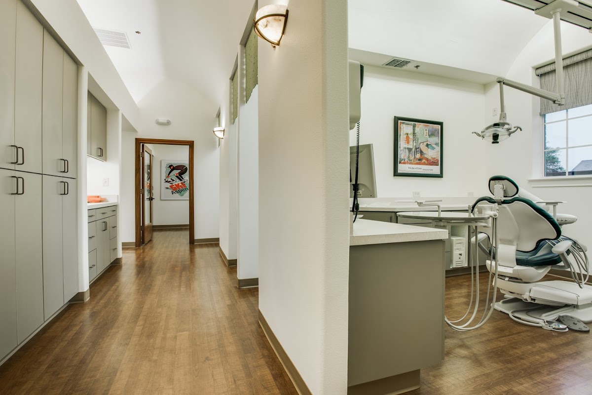Walker Periodontics And Implant Dentistry photo 2