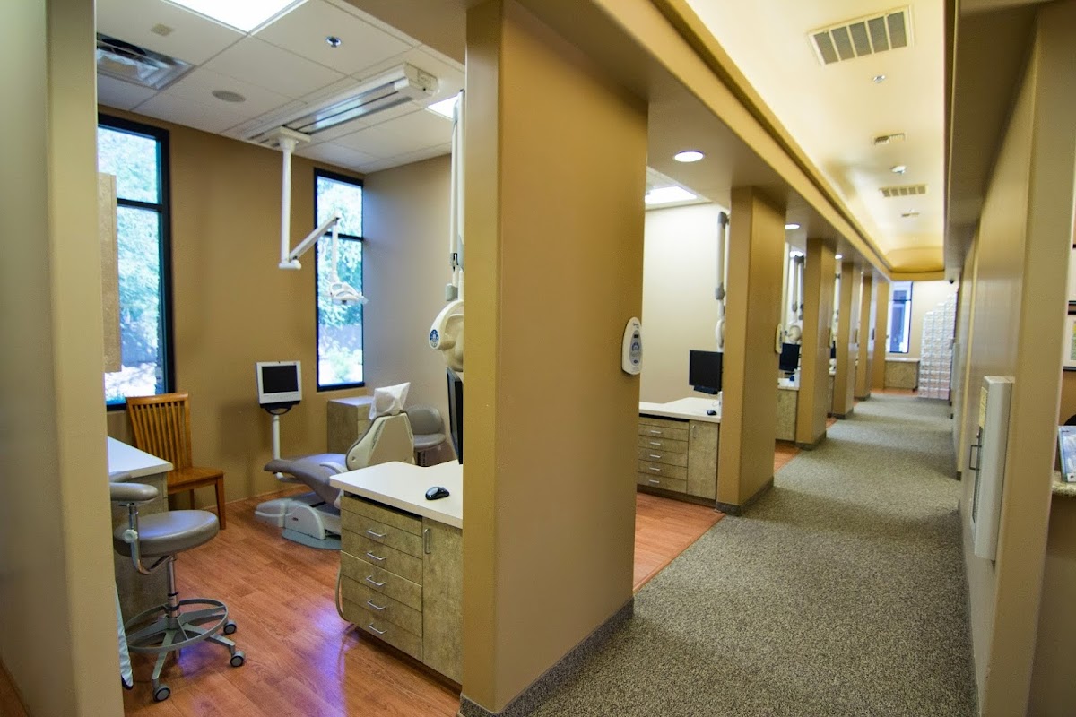 East Valley Implant & Periodontal Center in Mesa photo 3