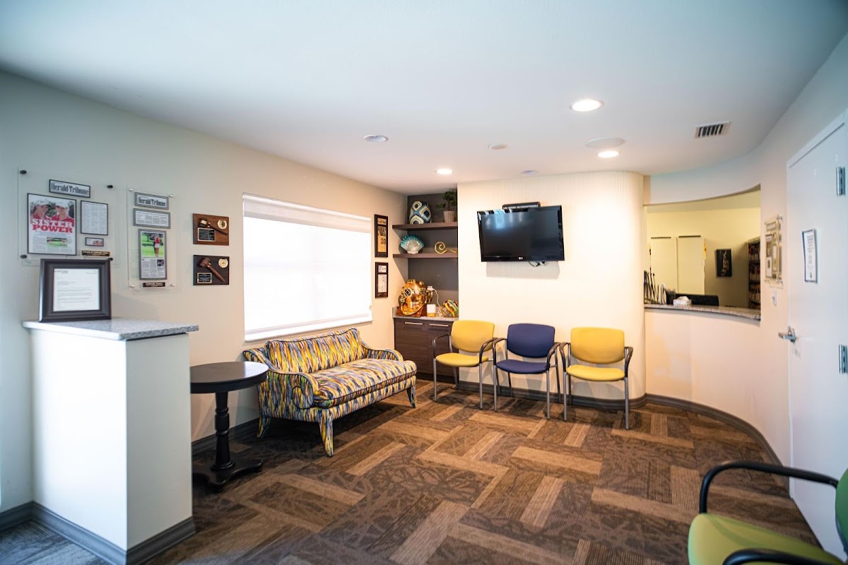 Tomeo & Tomeo Dental Impant & Oral Surgery Center photo 1