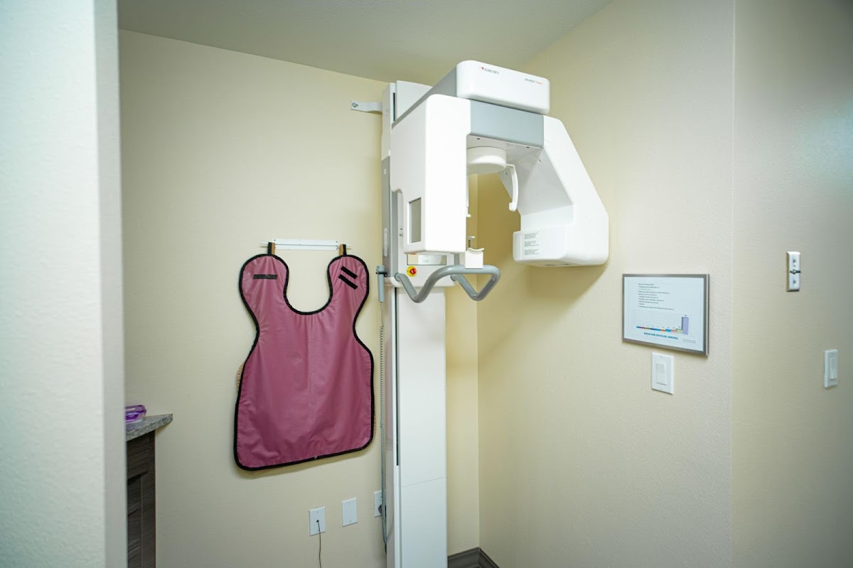 Tomeo & Tomeo Dental Impant & Oral Surgery Center photo 5