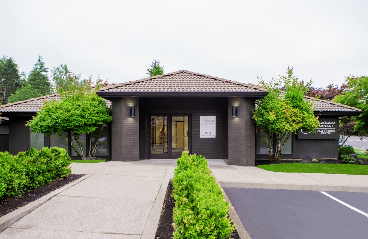 Clackamas Implant & Oral Surgery Center photo 2