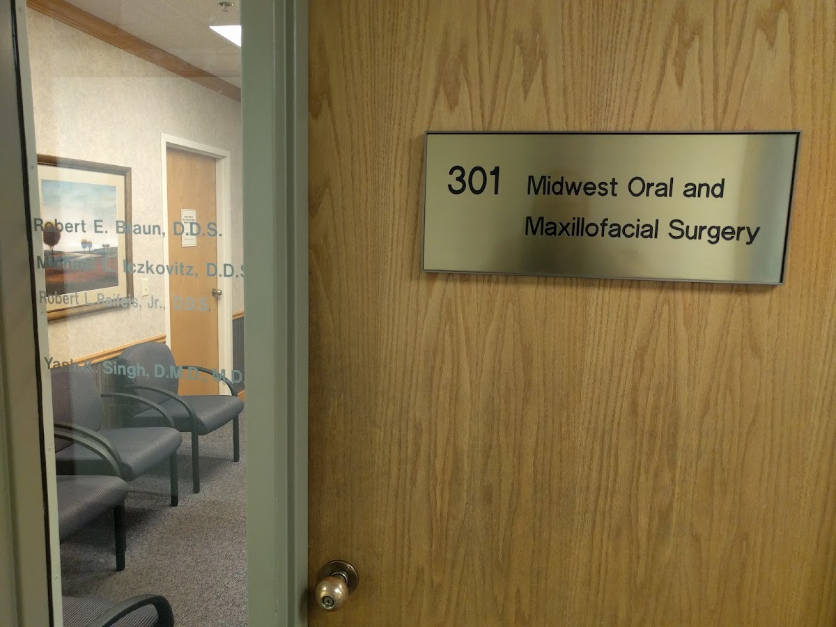 Midwest Oral and Maxillofacial Surgery photo 1