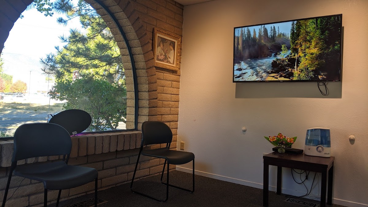 G Larry Leonakis DDS Inc photo 1