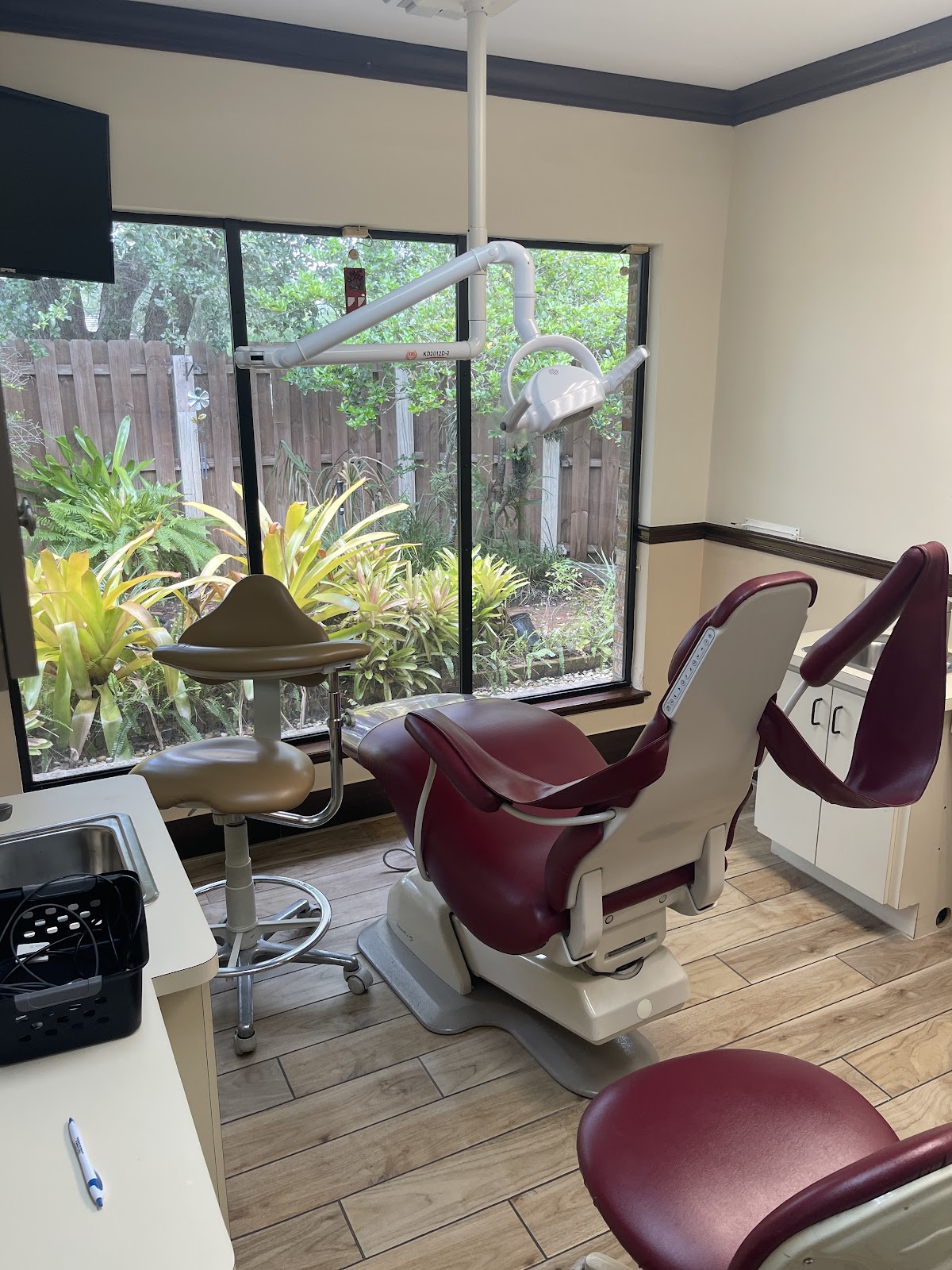 Coral Dental and Denture PA photo 4