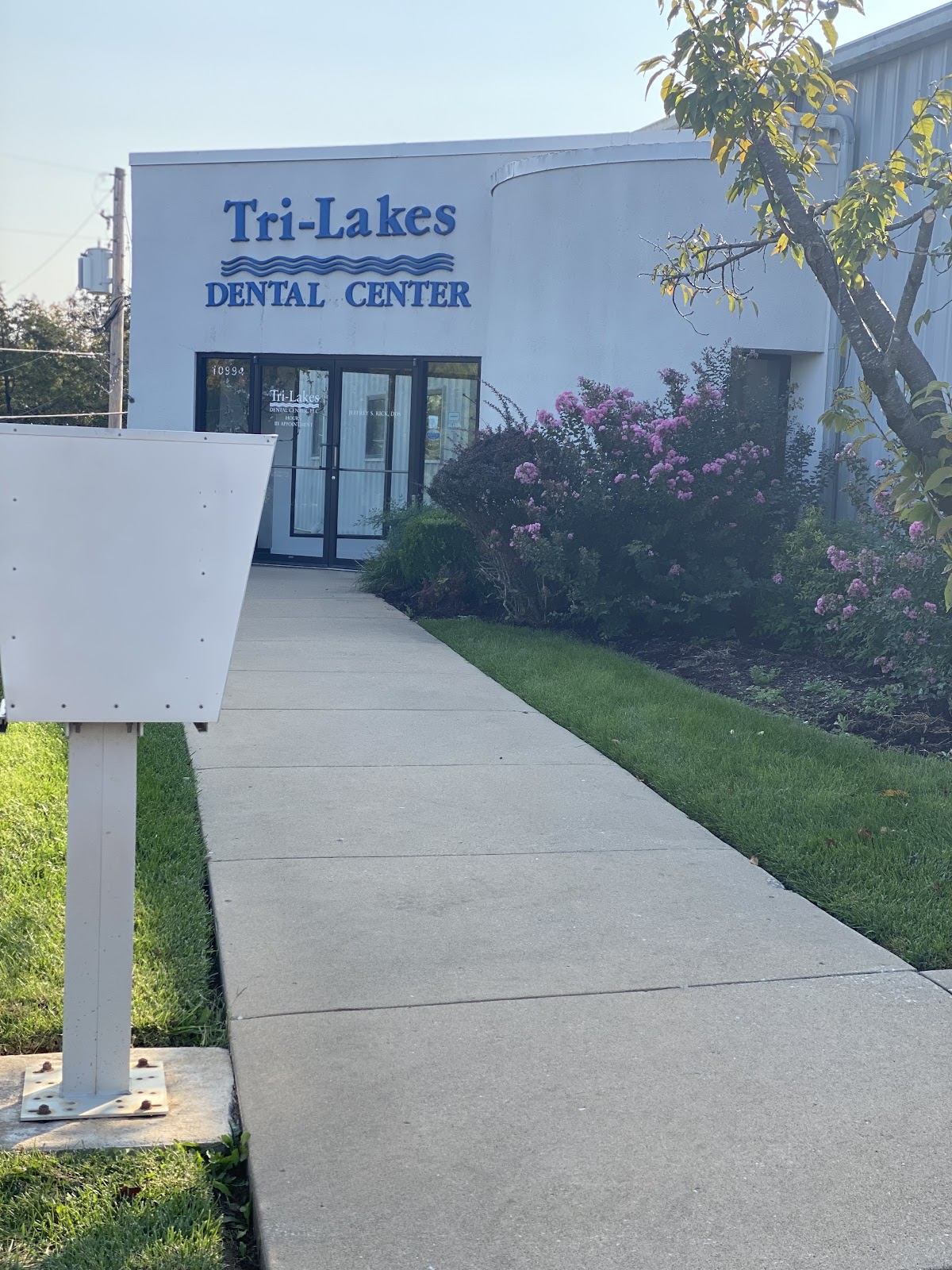 Tri-lakes Dental Center photo 1