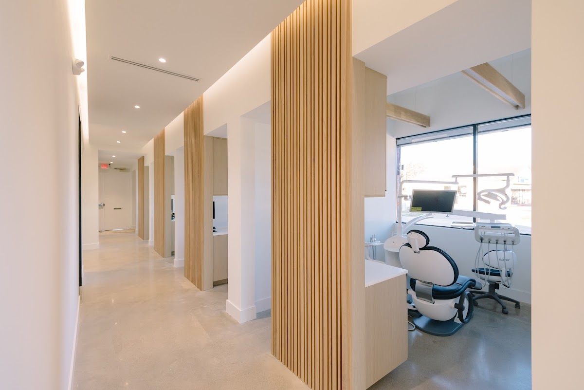 New Smiles Dental Implant Center photo 3