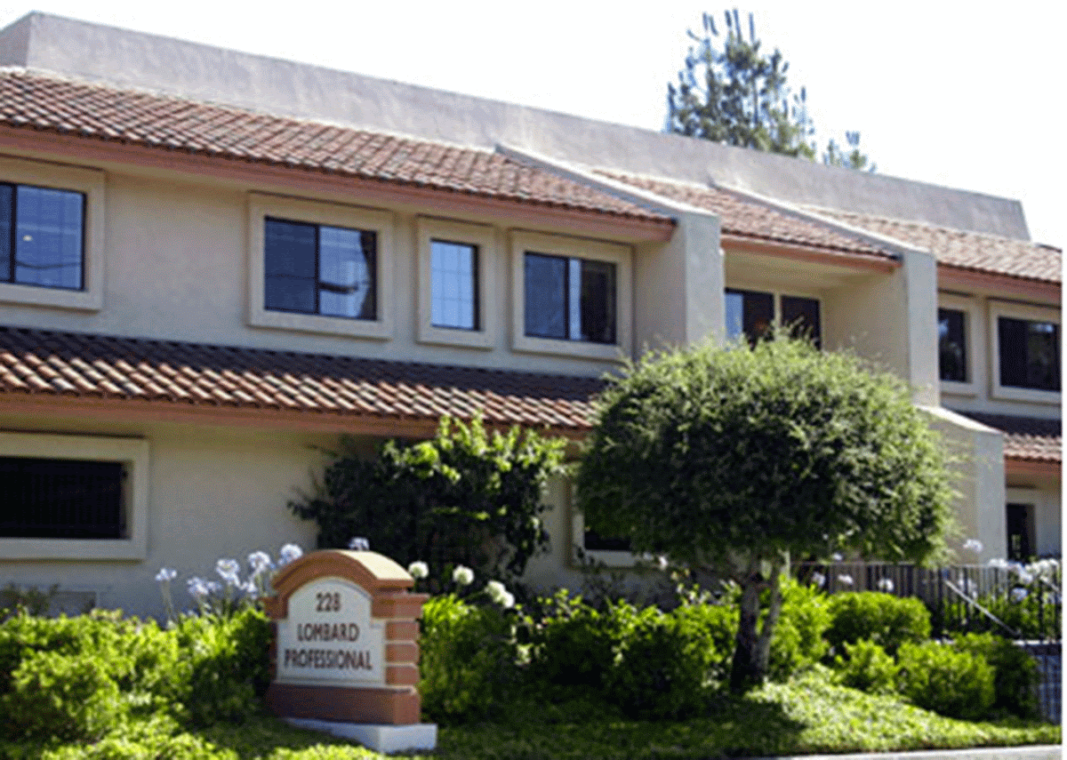 Thousand Oaks Dental Cosmetic & Implant Dentistry: Dr. Vikas Luthra photo 1
