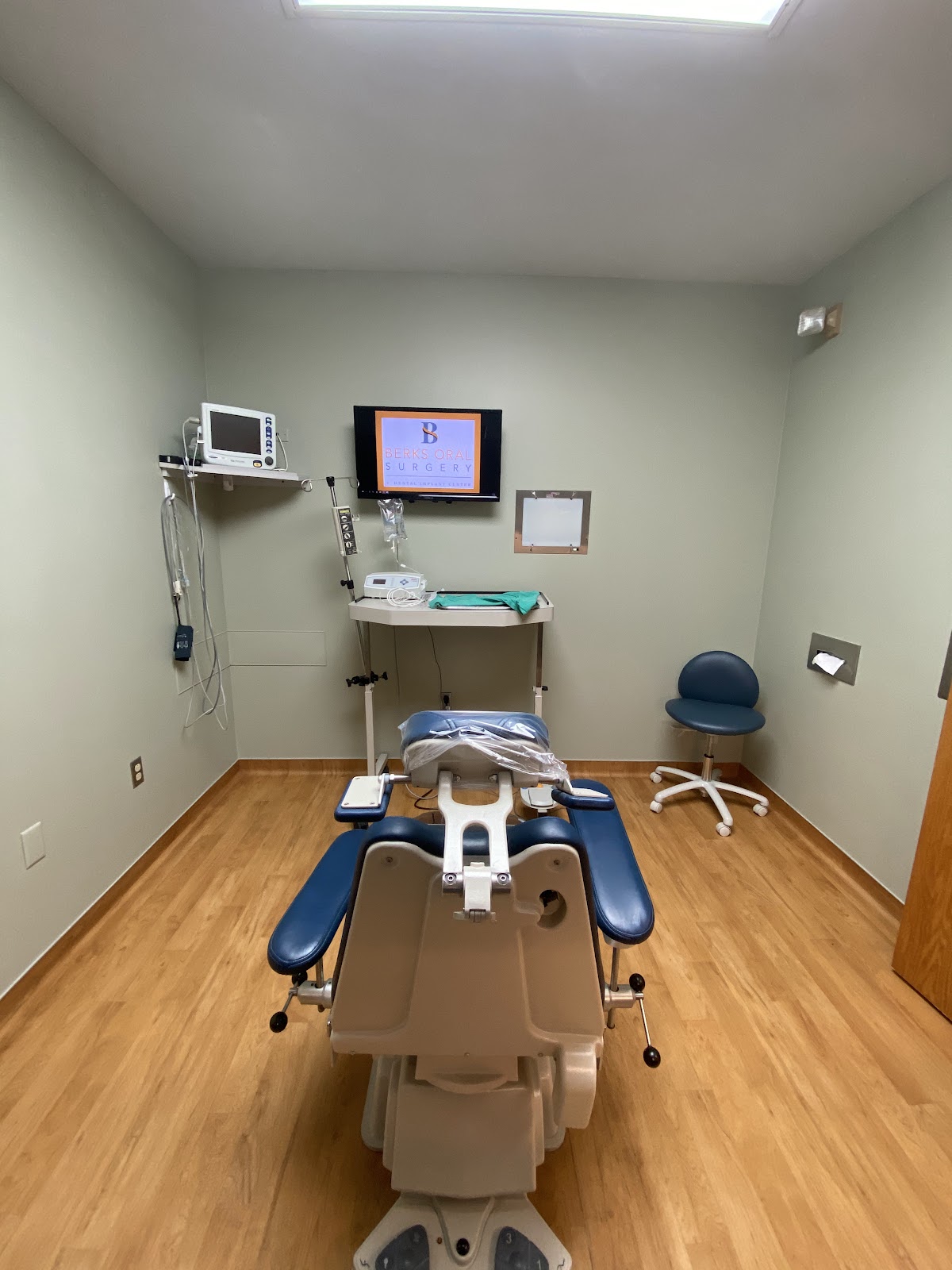 Berks Oral Surgery + Dental Implant Center photo 2