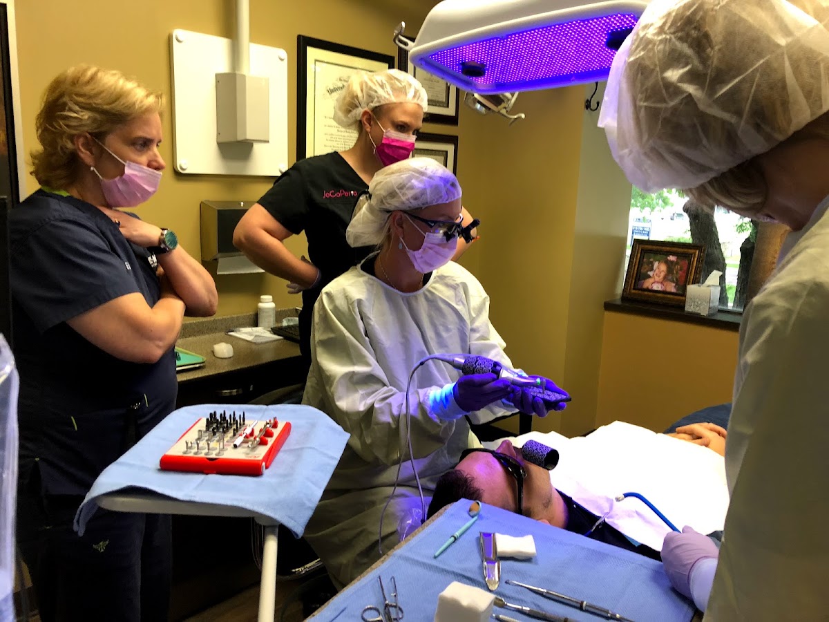 Johnson County Periodontics& Dental Implants: Ryan, Tull Lara DDS, Ms photo 3