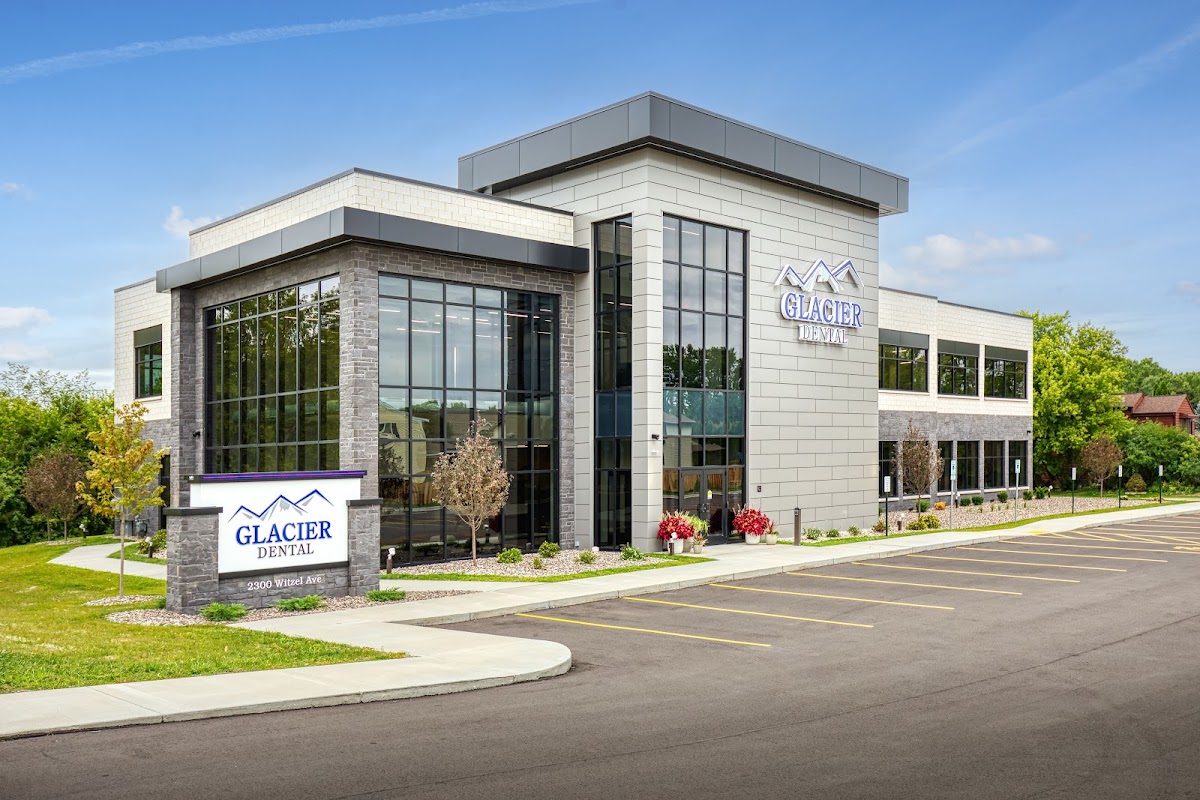 Glacier Dental photo 1