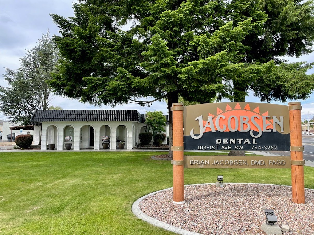 Jacobsen Dental -- Brian Jacobsen, DMD, Fagd photo 1