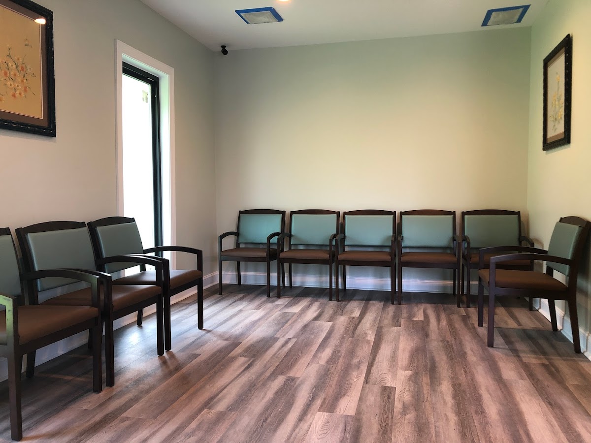 Poms Oral Surgery + Dental Implants photo 2