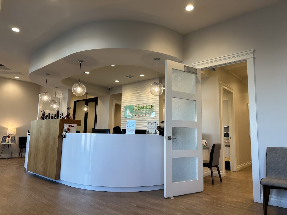 Demille Mackay Dental photo 4