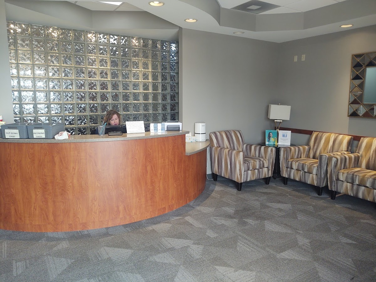 Associates in Dentistry in Peoria Il photo 1