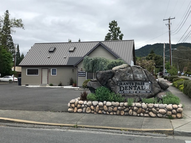 Grants Pass Dental photo 1
