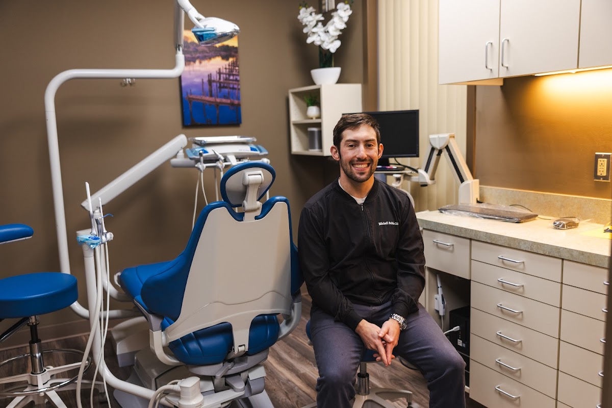 Smile Brightly Dentistry photo 1