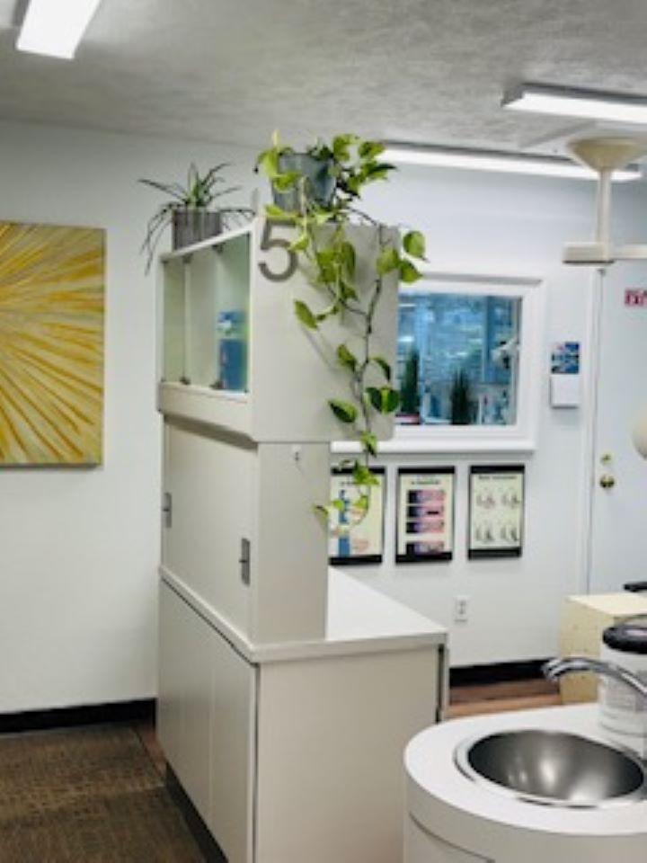 Fox's Spokane Denture Clinic, Inc. photo 3