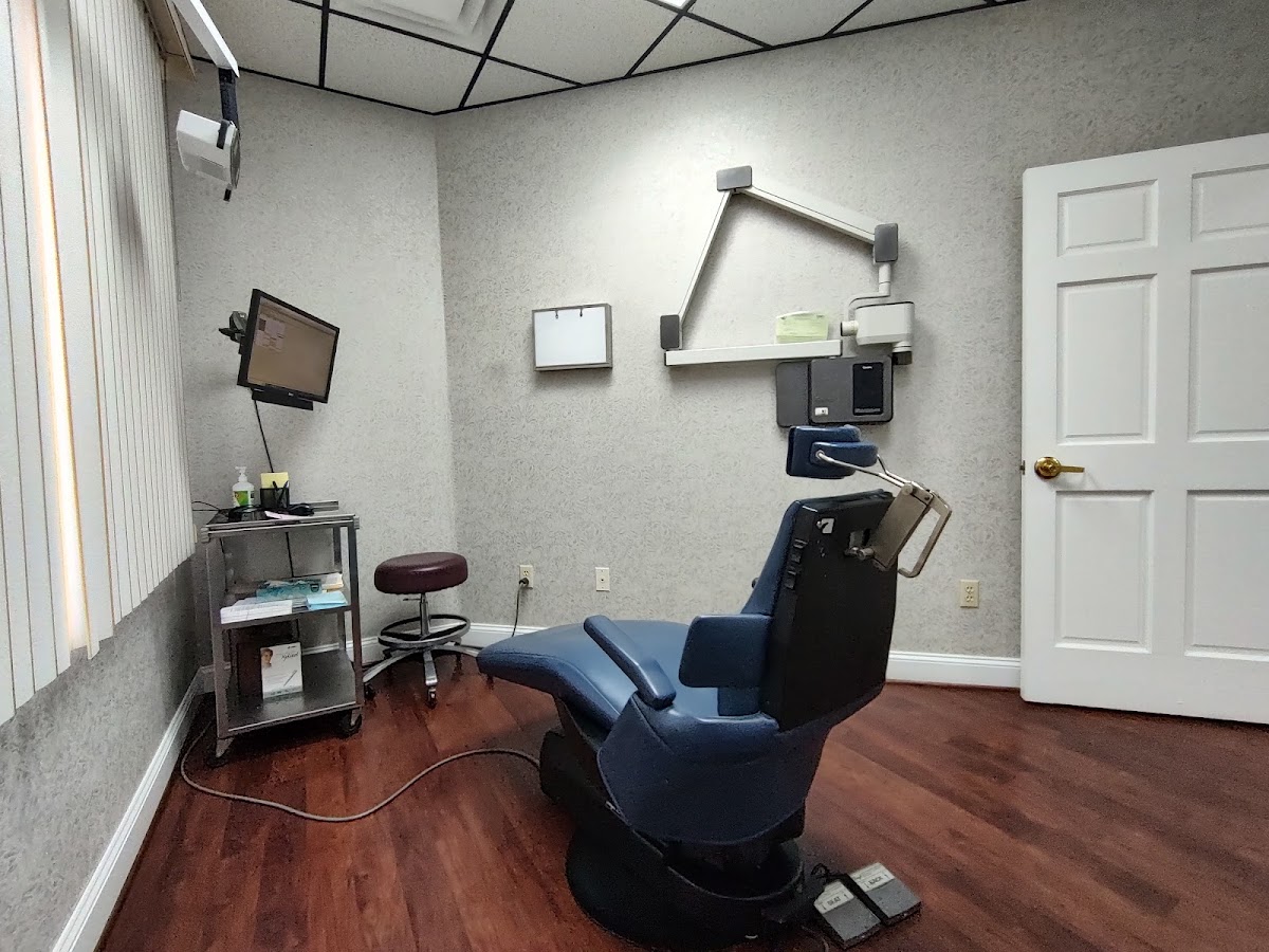 Roanoke Oral Surgery Inc photo 4