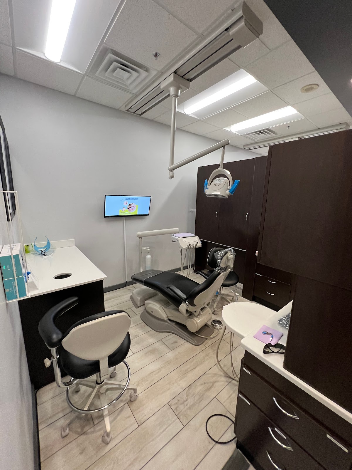 Elite Dental Group Thornton photo 2