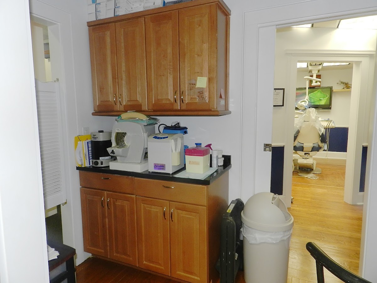 Dr Luis Brea at North Avenue Advanced Dental Center photo 4