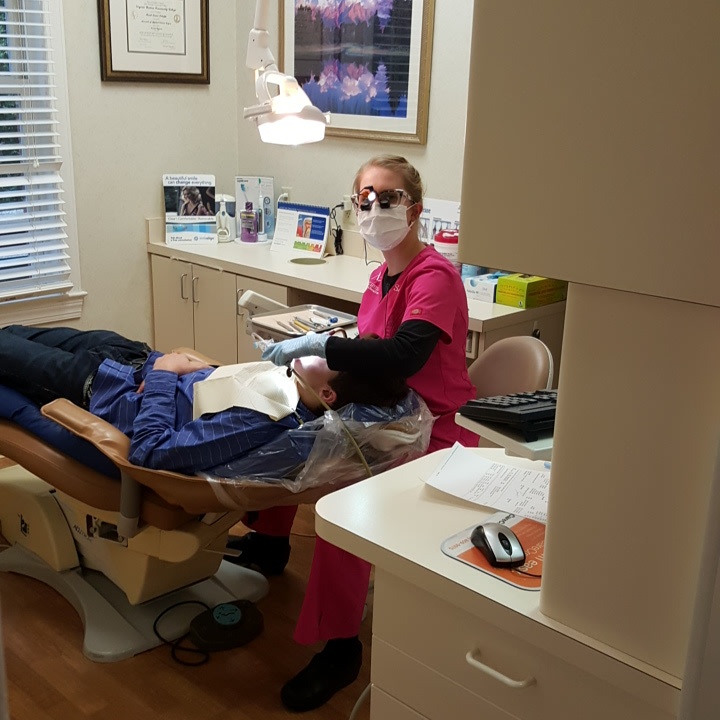 Alouf Aesthetics Cosmetic & Implant Dentistry photo 2