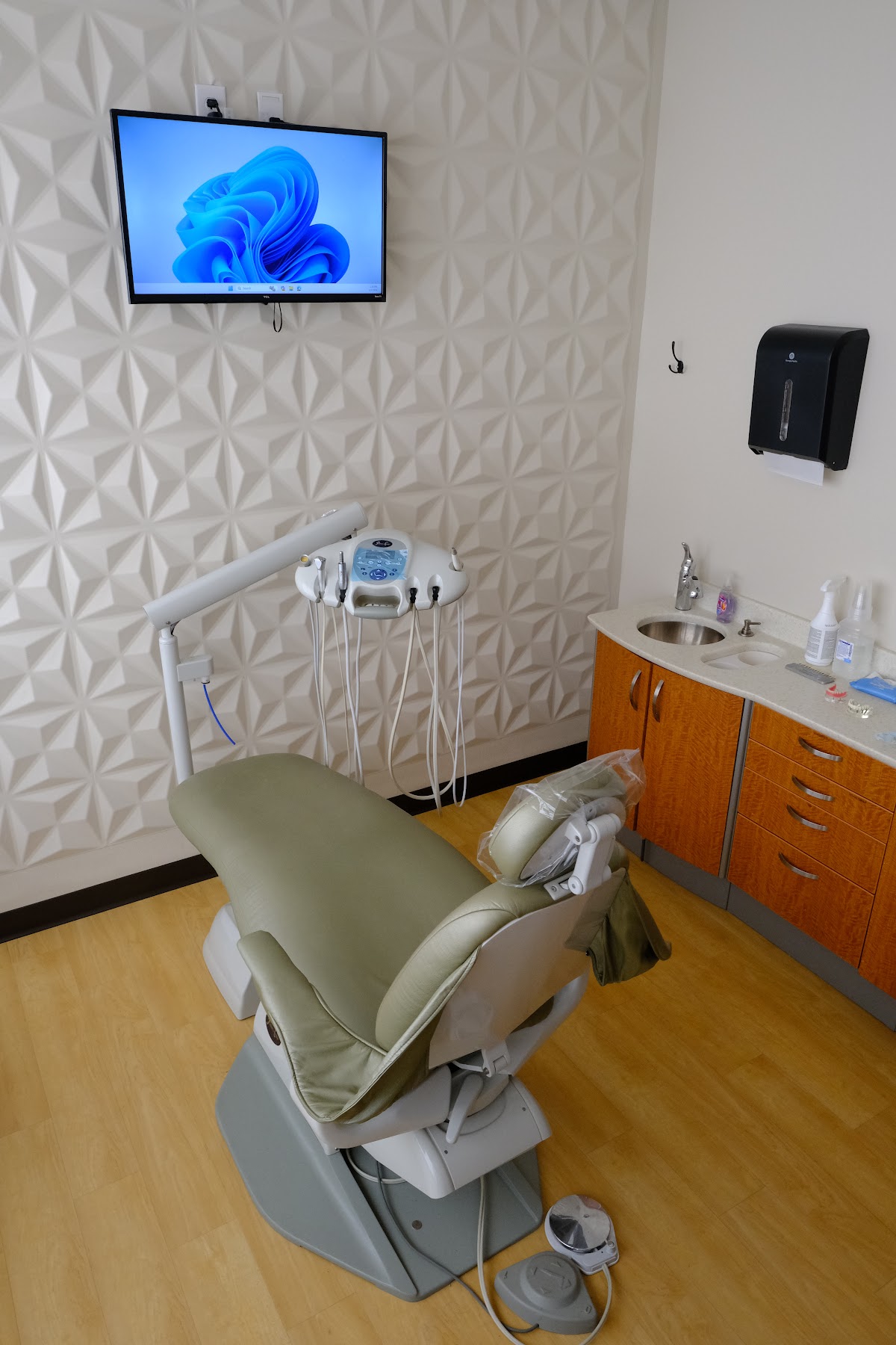 Black Hills Dentures & Implants photo 2
