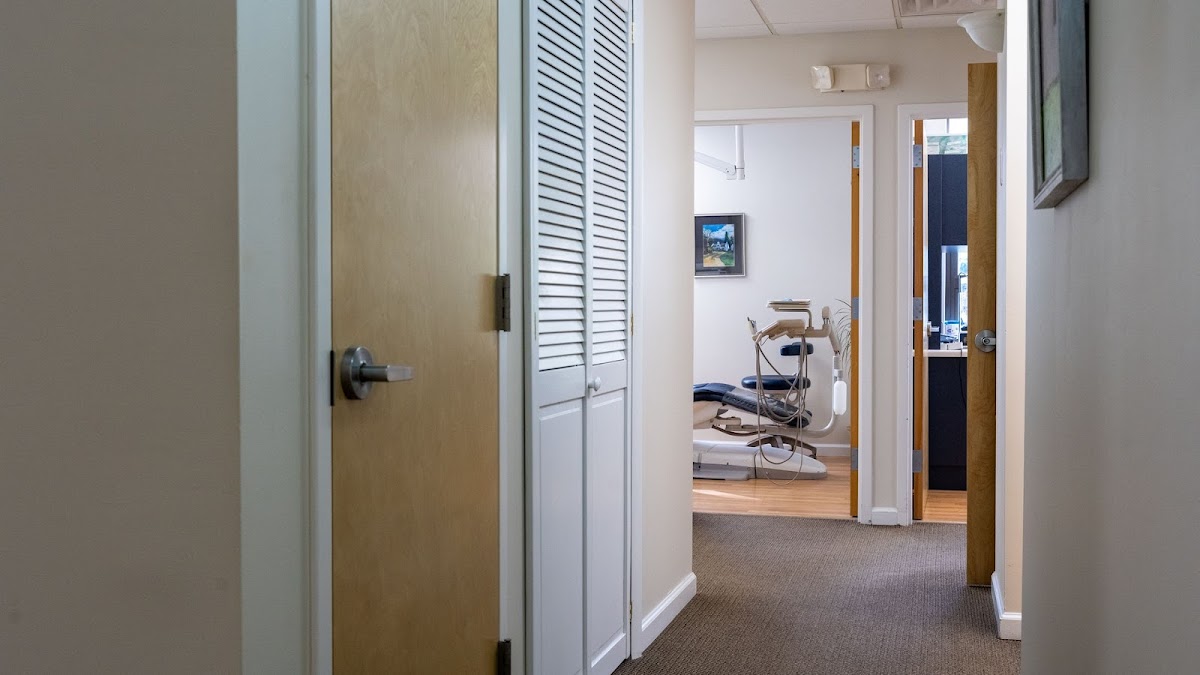 Periodontics & Implant Dentistry Center photo 3