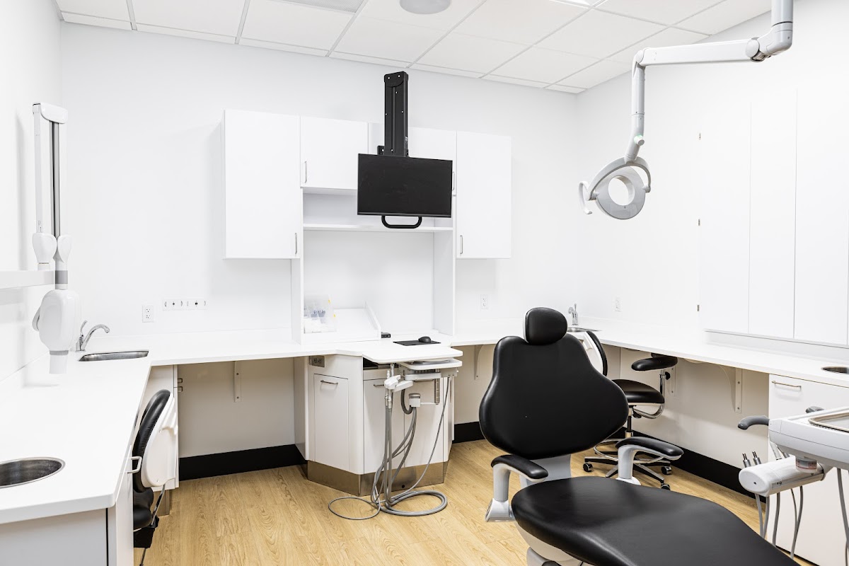 Revolution Dental Implant Center photo 2