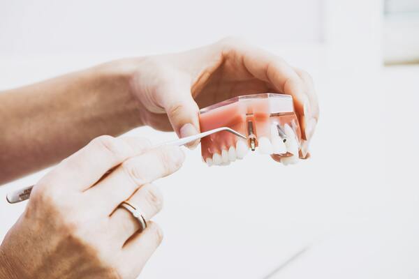Dr. Jeannie Chung & Dr. Eric Lee - Periodontics & Dental Implants photo 6