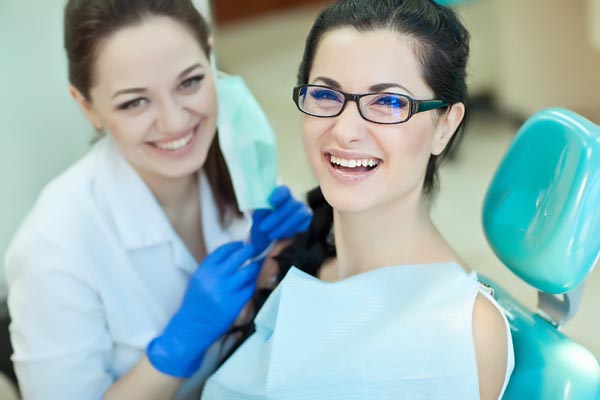 Gladstone Dental and Implants photo 4