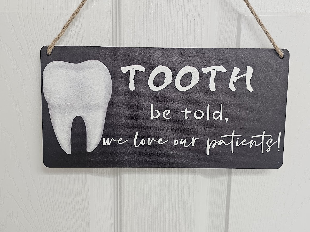 Leah Byles DDS photo 1